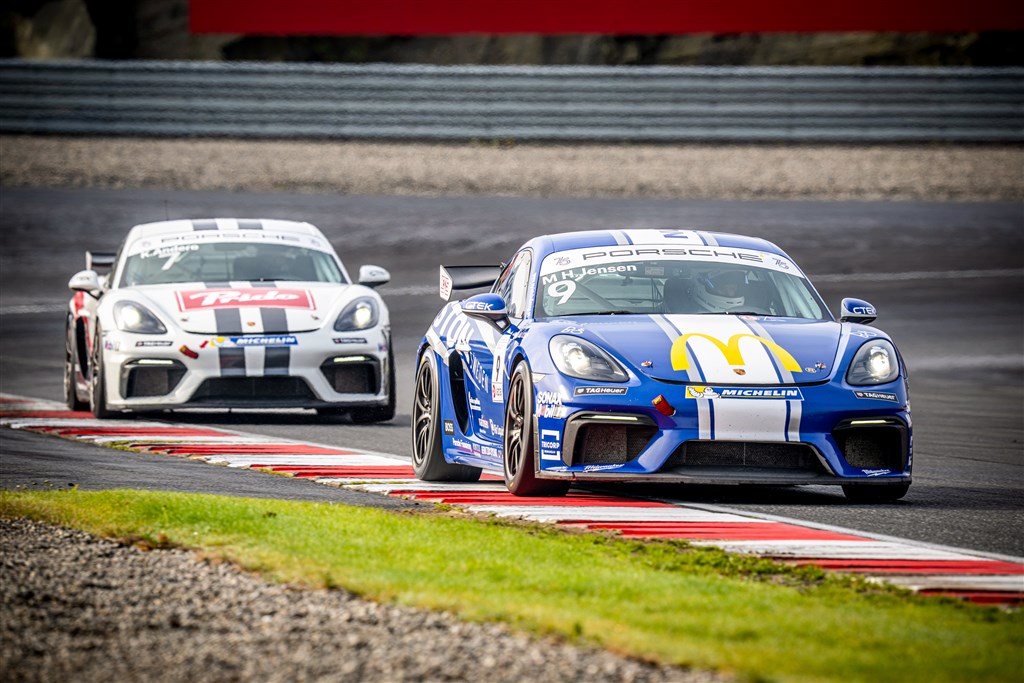 Dansk triumf i Norge: Gustav Krogh sikrede GT4-titel for Porsche Denmark Racing
(Foto: A1)